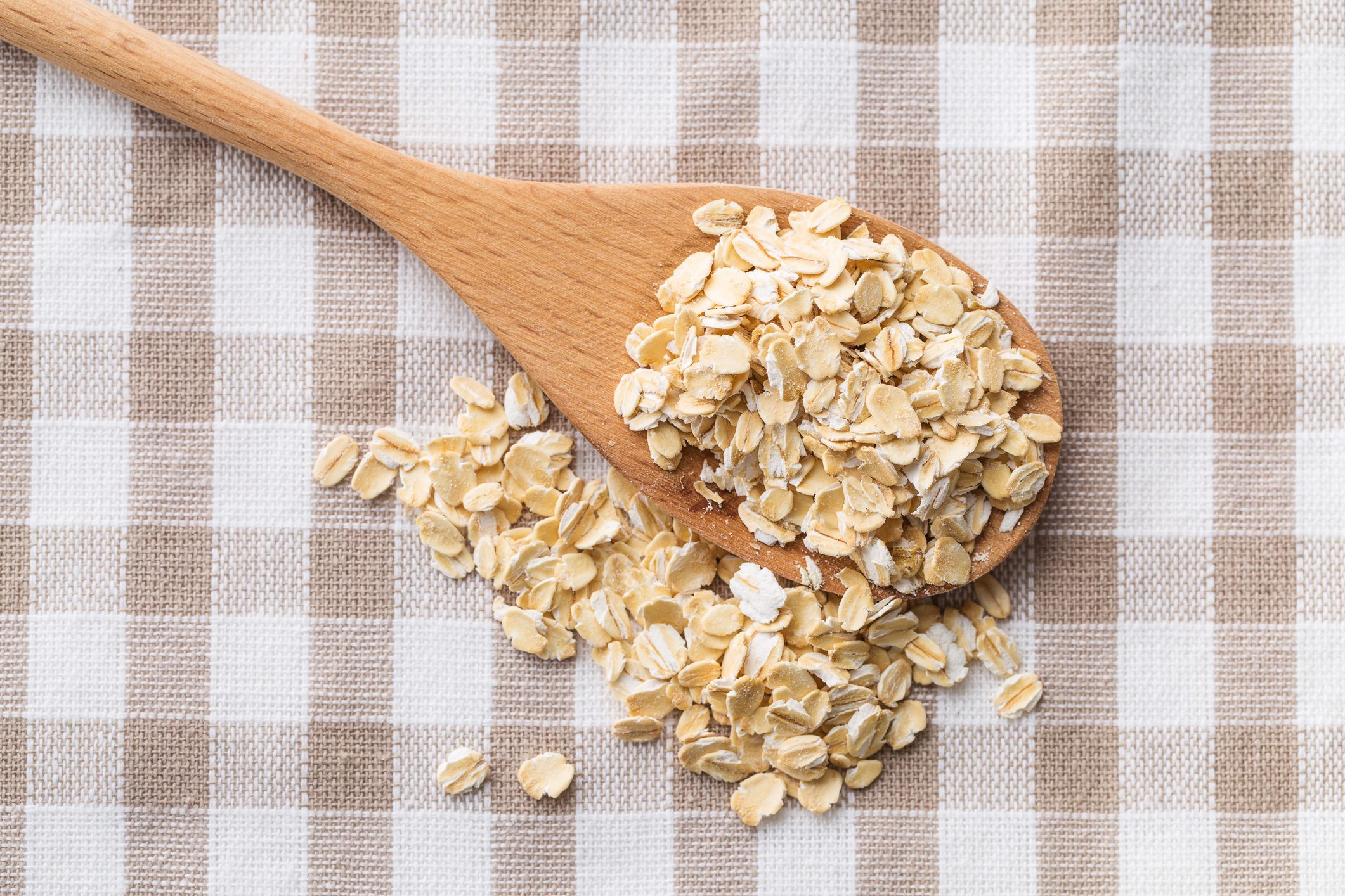 Instant Oats vs. Old-Fashioned Oats: The Uses for Each Type