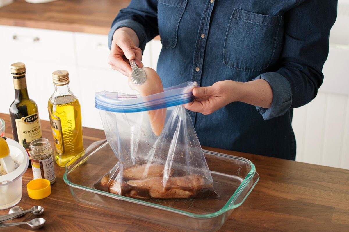 marinating chicken