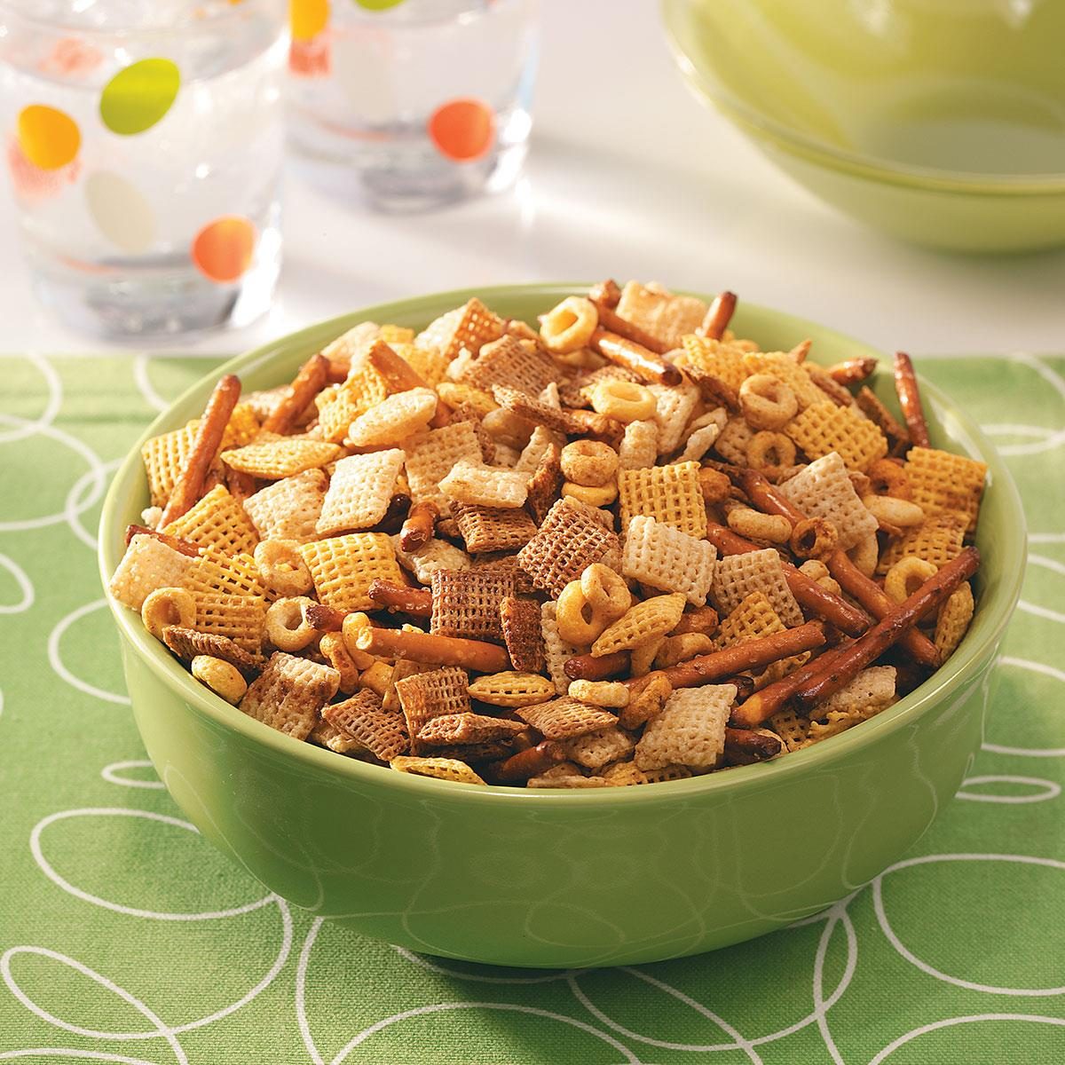 Healthy Party Snack Mix