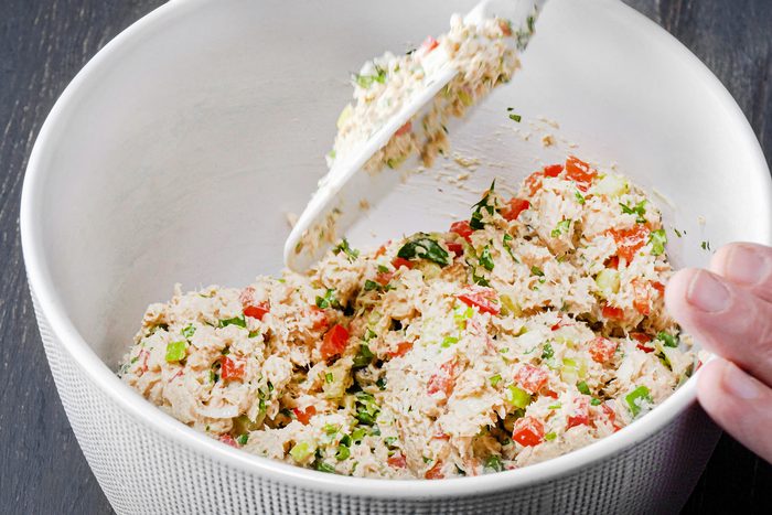 Baked Salmon Patties Thvs23 46358 Mr 11 14 23 Bakedsalmoncakes 2 Ssedit