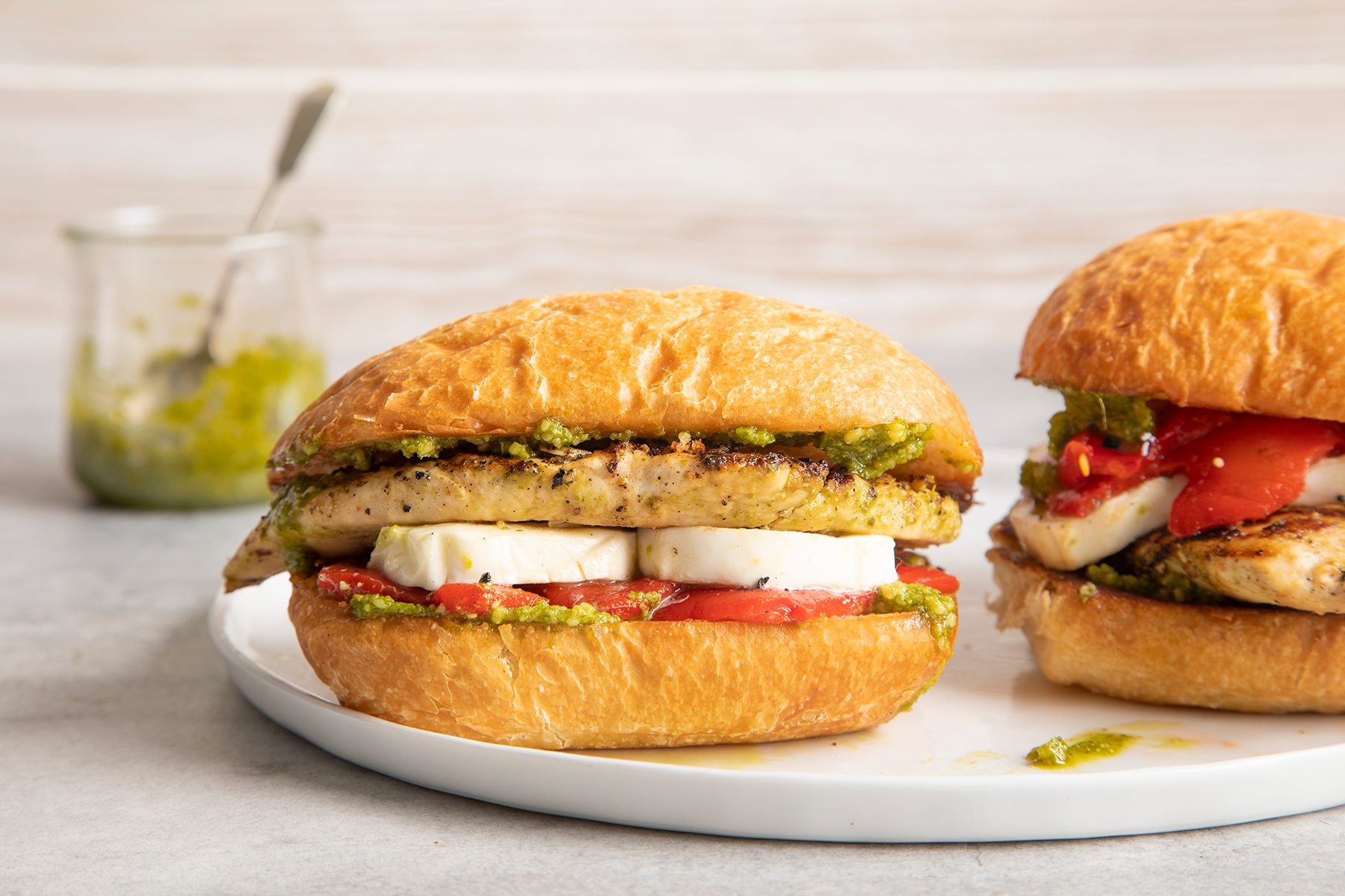 Chicken Pesto Sandwiches Tips Ft22 29490 F 0504 3 1