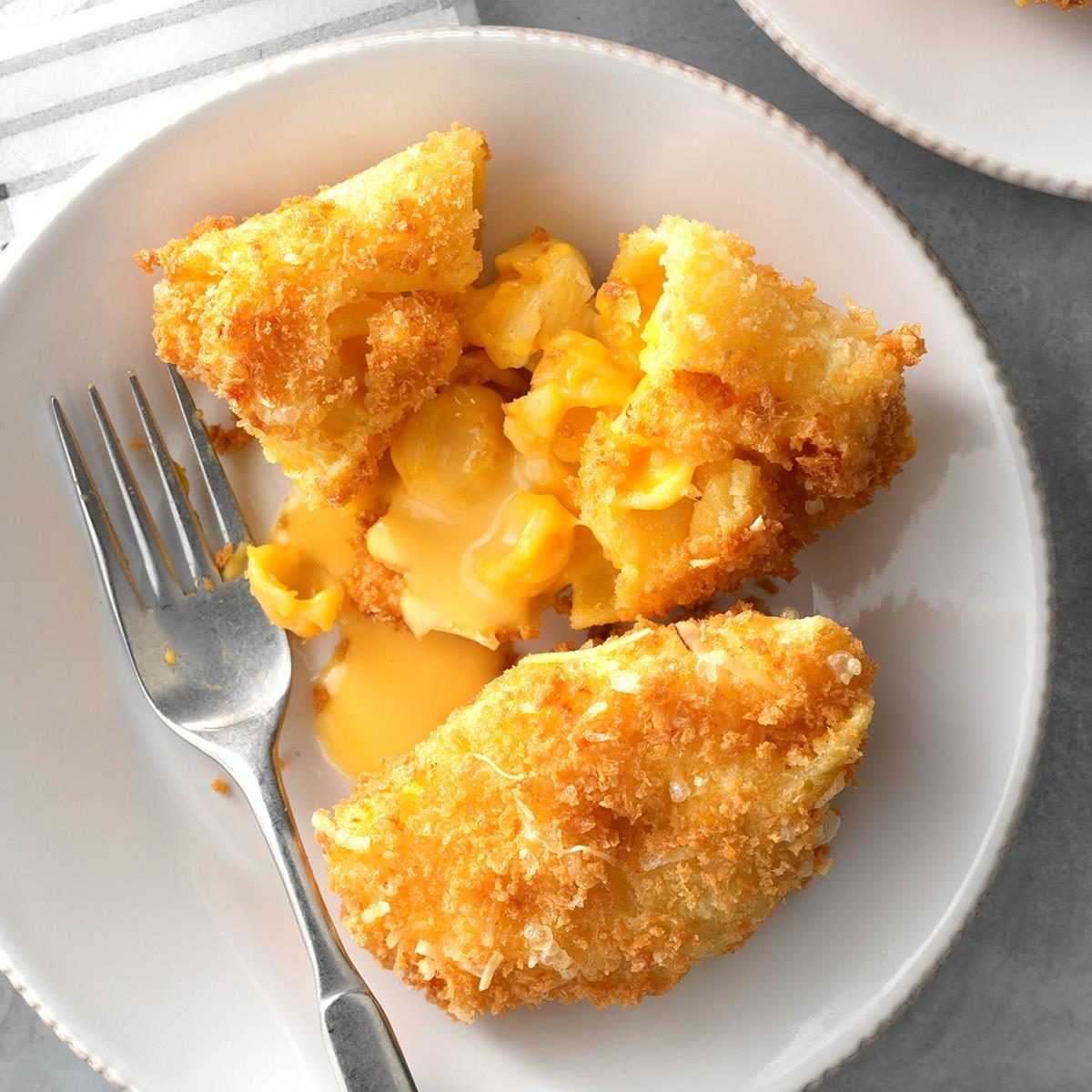 The Cheesecake Factory Fried Macaroni and Cheese Copycat