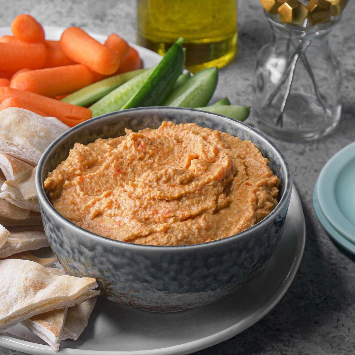 Roasted Red Pepper Hummus Exps Tohvp23 38910 Mf 12 07 Roastedredpepperhummus 2