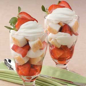 Strawberry Cheesecake Parfaits