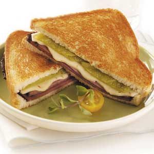 Southwestern Roast Beef Sandwiches