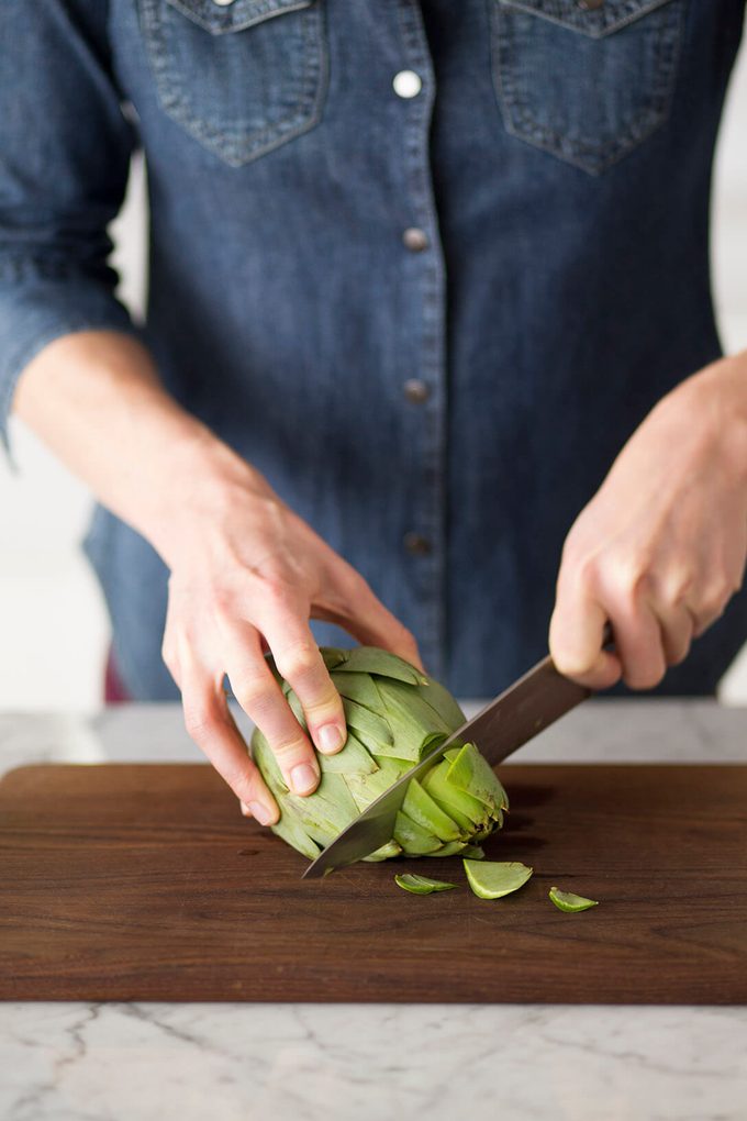 Cutting artichoke