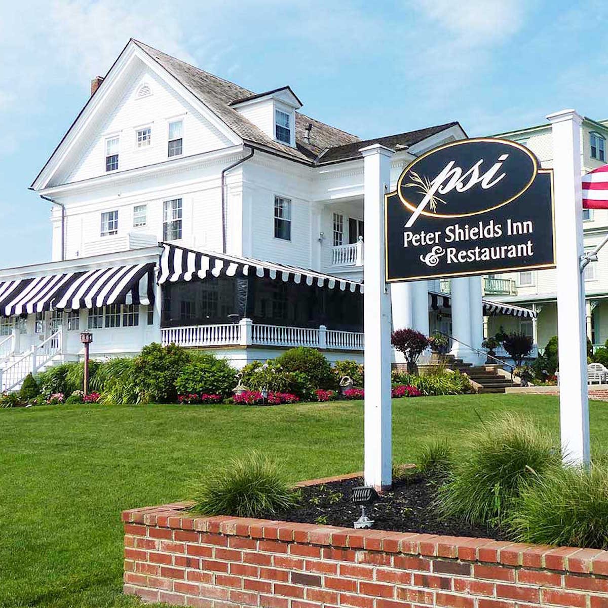 Peter Shields Inn & Restaurant