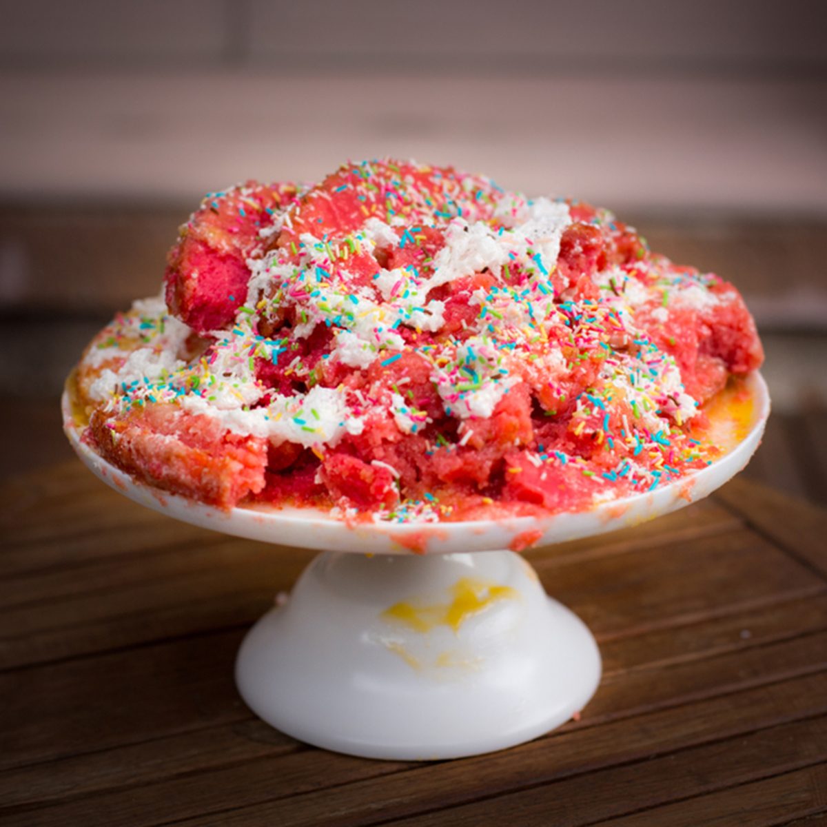 Missed strawberry cake ; Shutterstock ID 1023472429; Job (TFH, TOH, RD, BNB, CWM, CM): Taste of Home