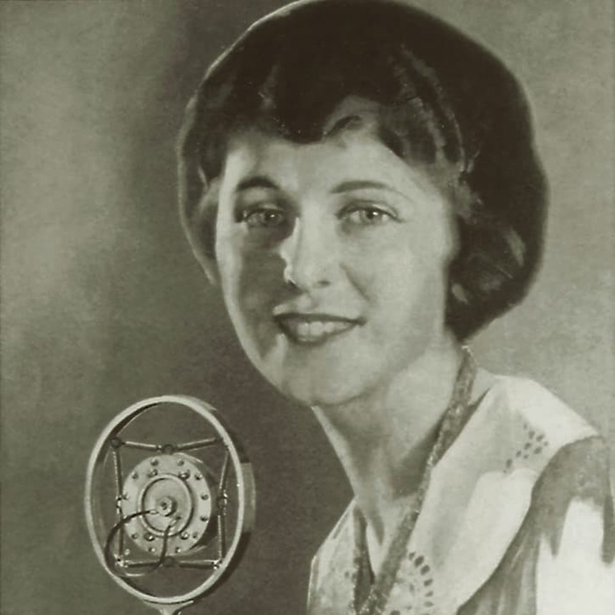 Betty Crocker does radio