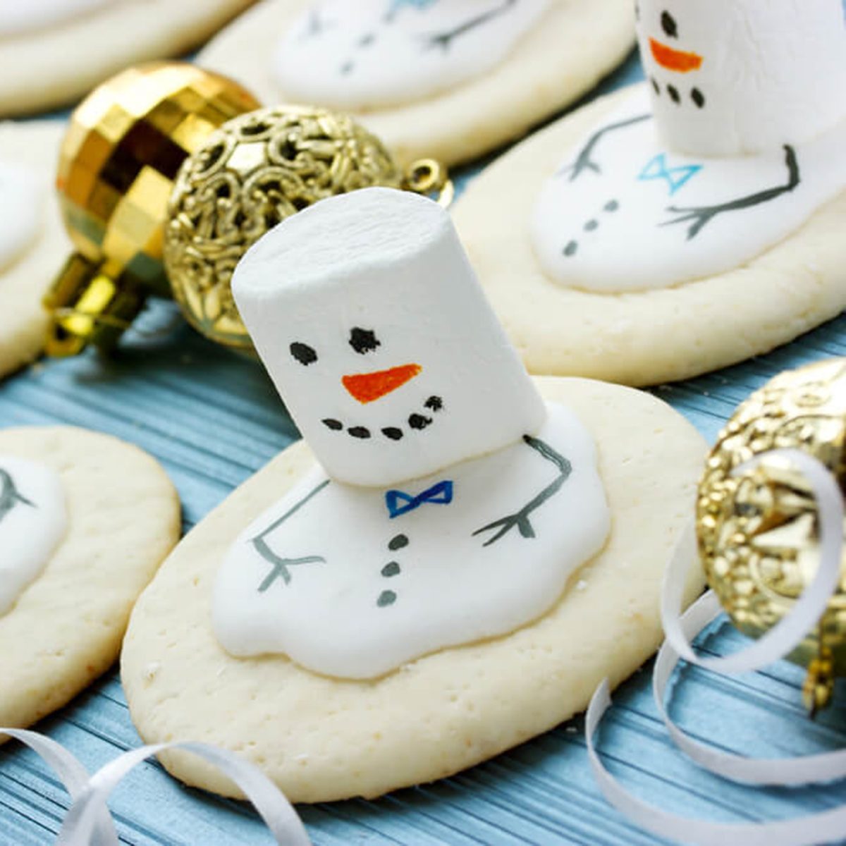 Melted snowman cookies