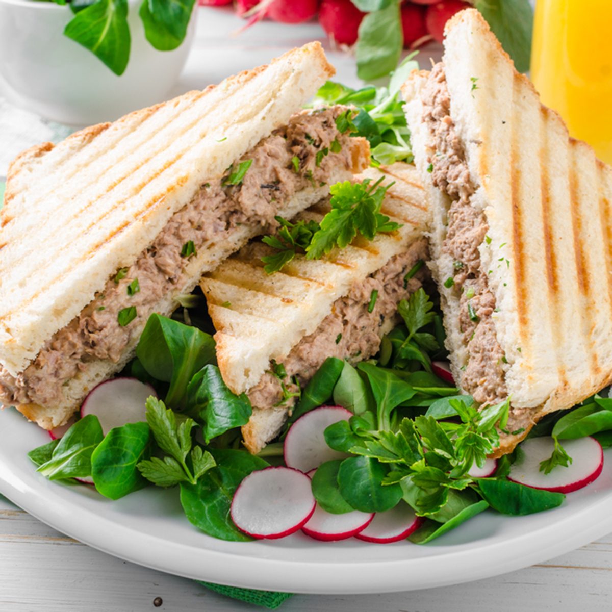 Tuna salad sandwitch with lamb
