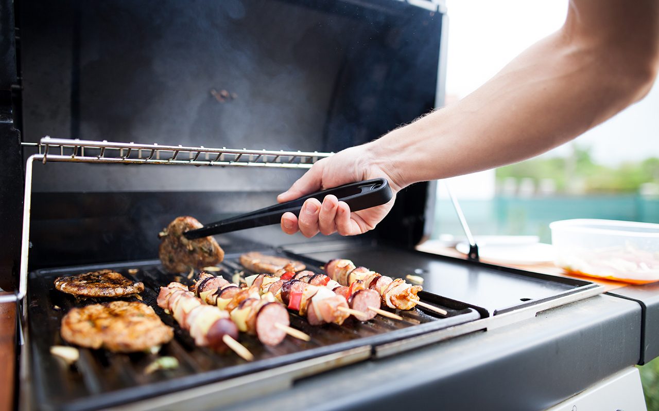 What’s the Best Outdoor Gas Grill for You: Propane or Natural Gas?