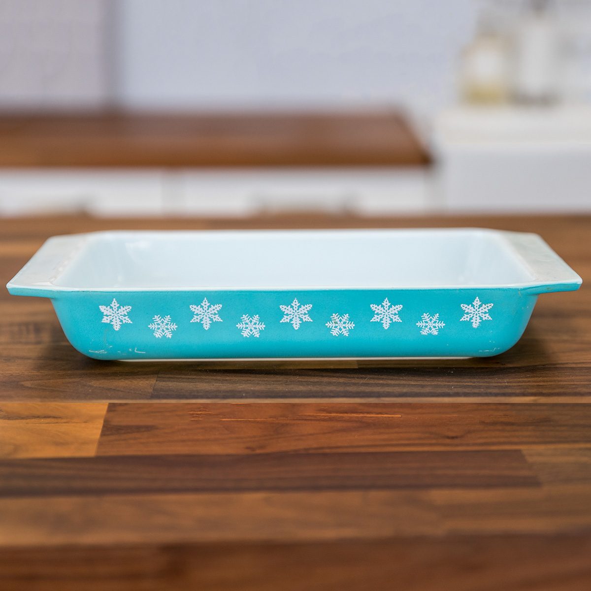 Vintage Pyrex snowflake dish