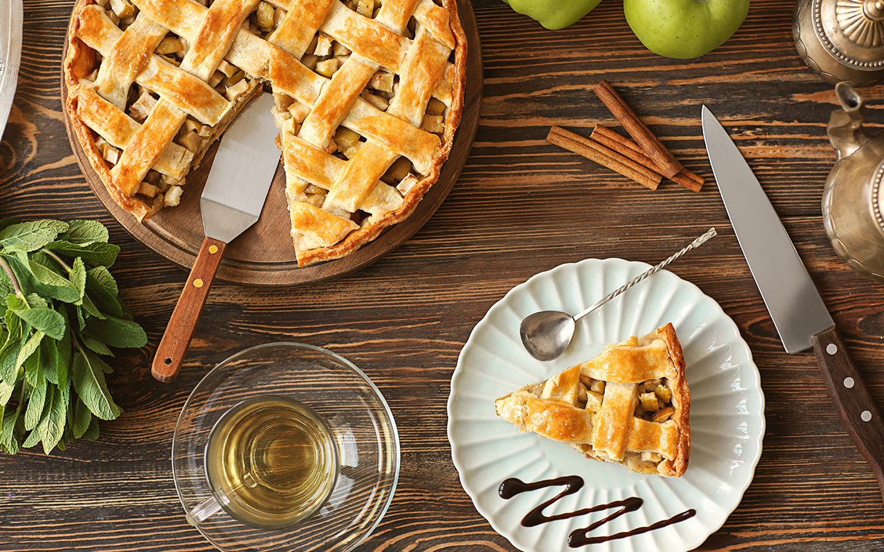 This Is How to Cut a Slice of Pie the Right Way