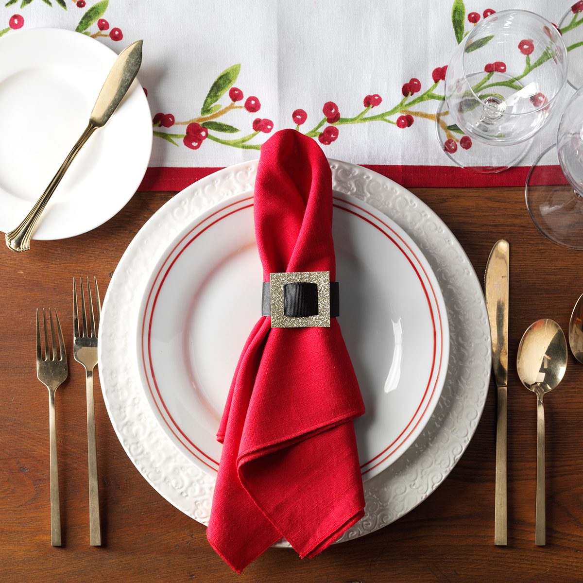 Santa table setting