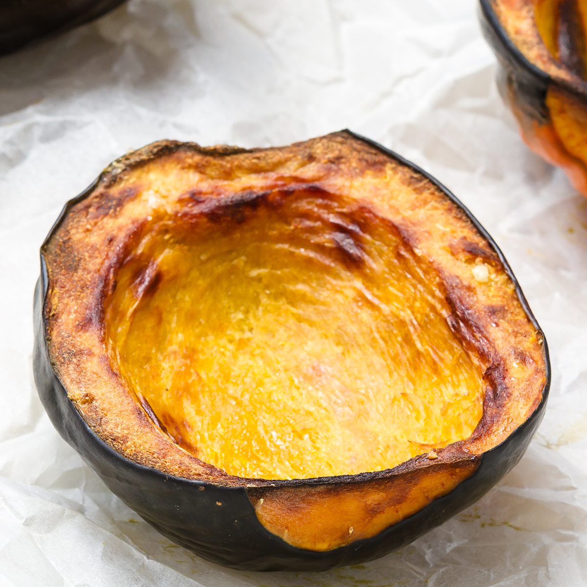 Baked acorn squash; Shutterstock ID 212693800; Job (TFH, TOH, RD, BNB, CWM, CM): TOH