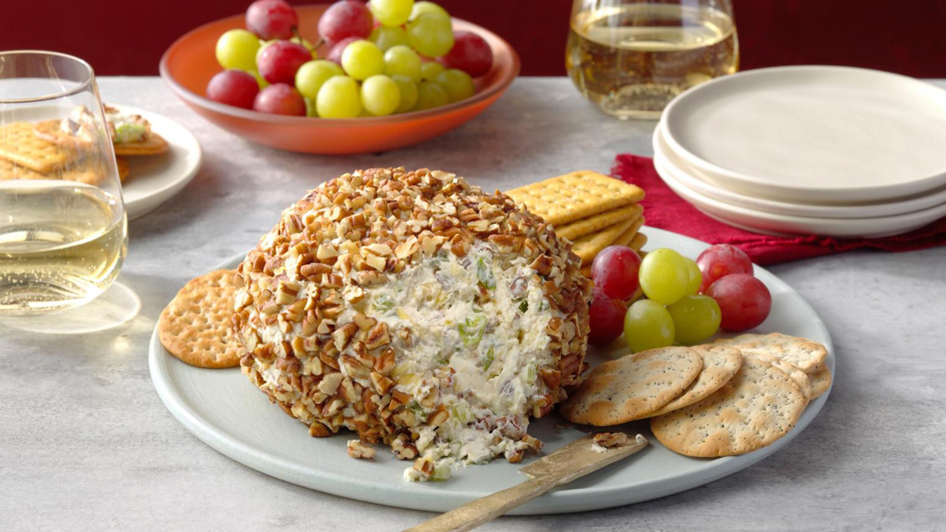 Pineapple Pecan Cheese Ball