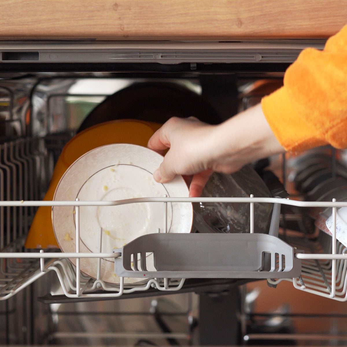 Dirty plates in the dishwasher