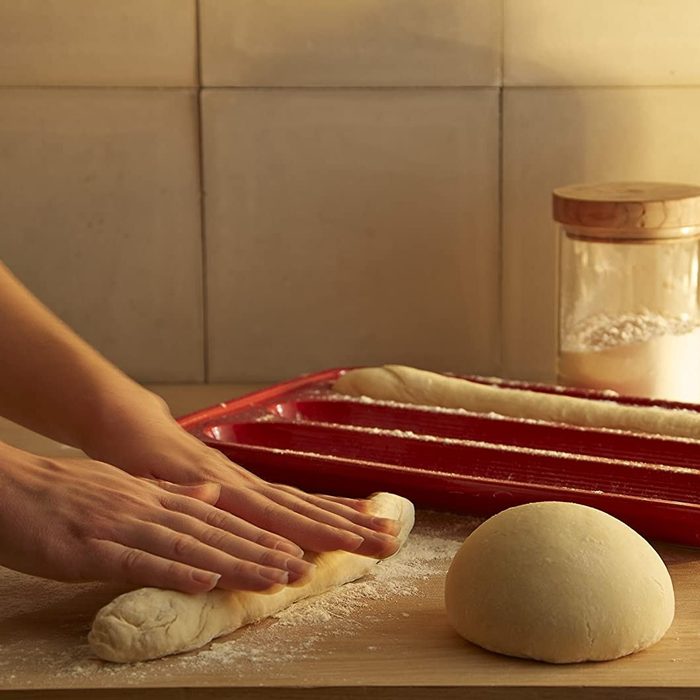 Emile Henry Baguette Baker Ecomm Via Amazon.com