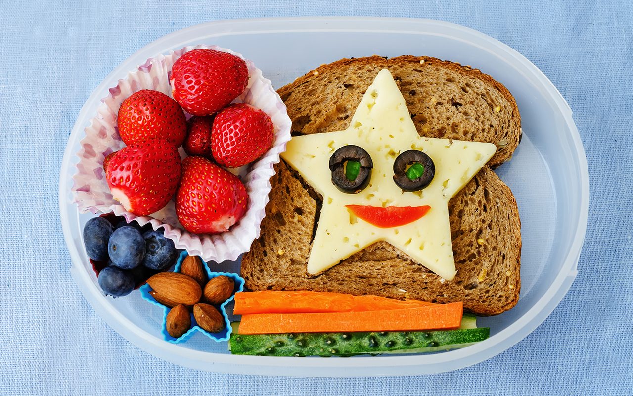 50 Healthy Snacks for Kids at School