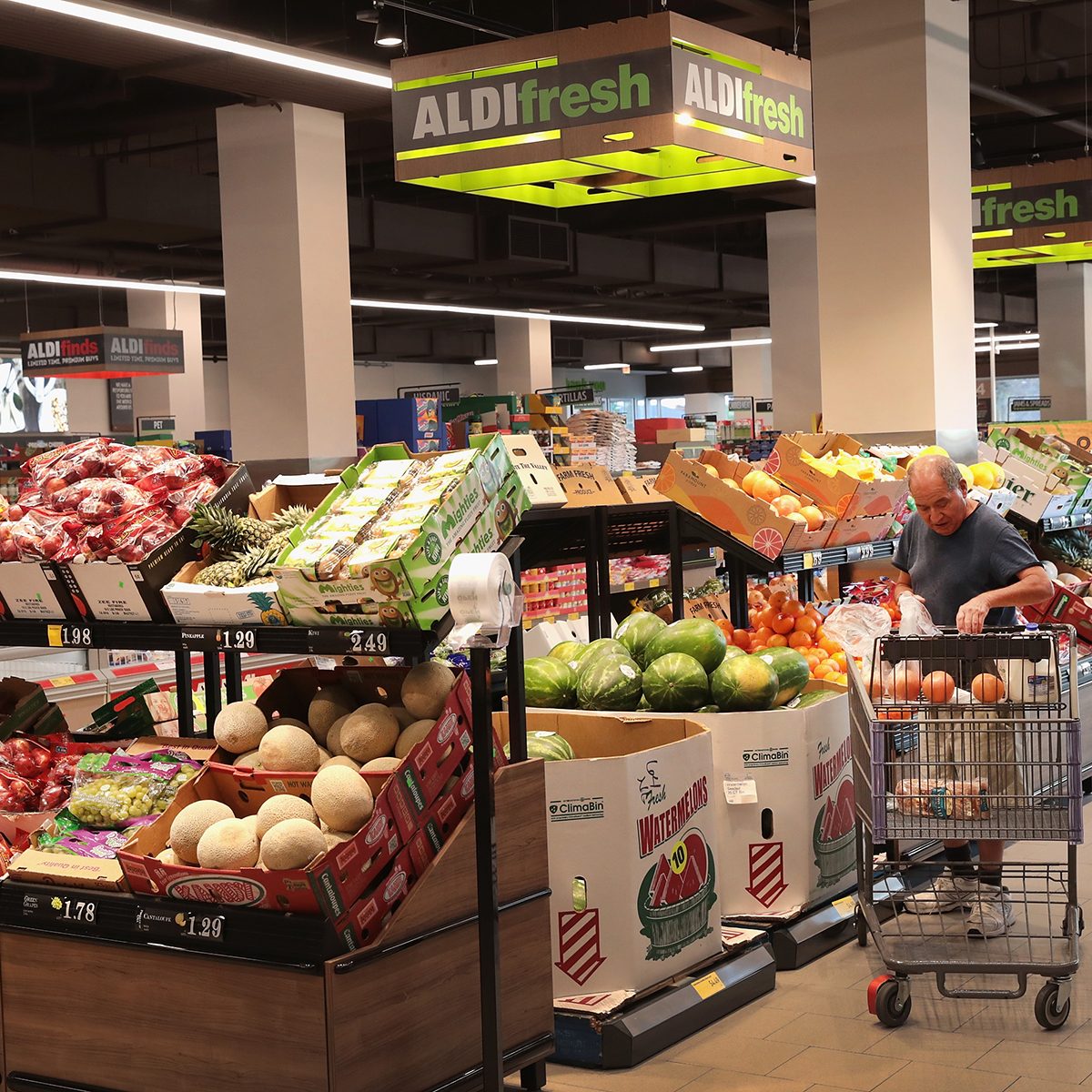 CHICAGO, IL - JUNE 12: Customers shop at an Aldi grocery store on June 12, 2017 in Chicago, Illinois. Aldi has announced plans to open 900 new stores in the United States in the next five years. The $3.4 billion capital investment would create 25,000 jobs and make the grocery chain the third largest in the nation behind Wal-Mart and Kroger. (Photo by Scott Olson/Getty Images)