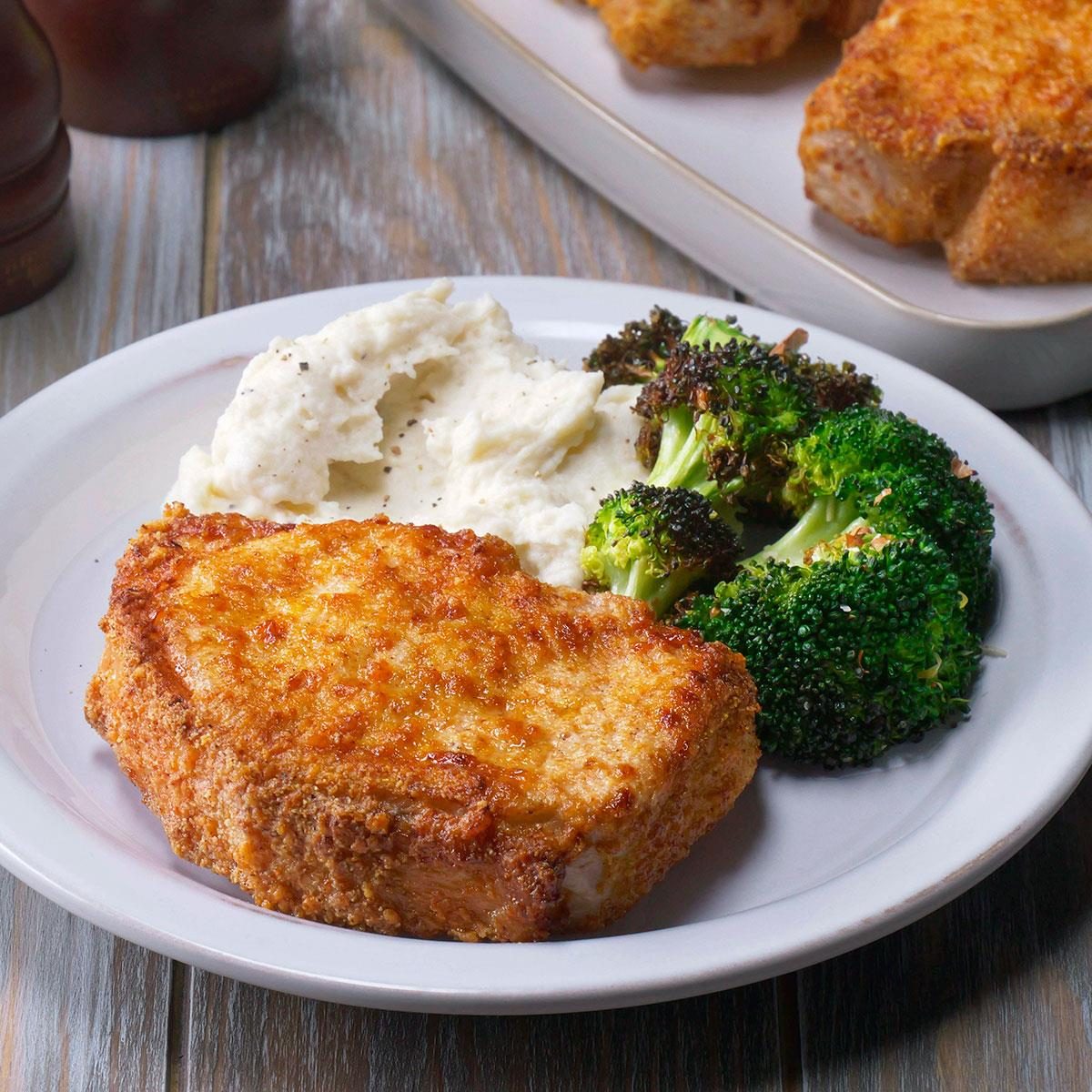 Air Fryer Low Carb Pork Chops Exps Thvs23 245833 Mr 10 05 23 Airfryerlowcarbporkchops 5