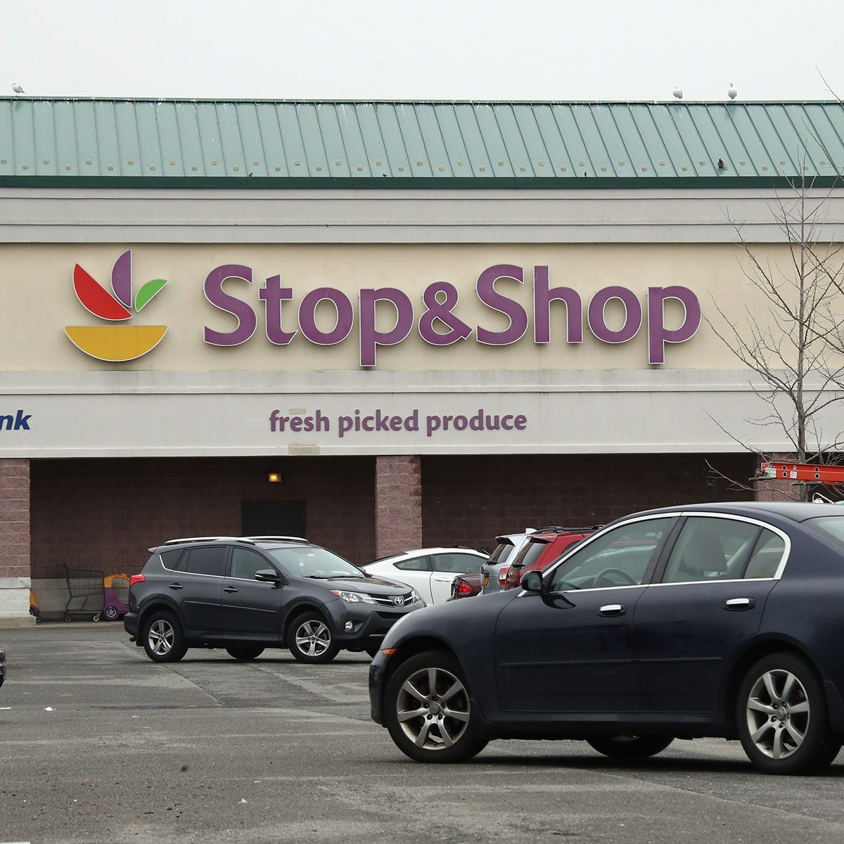 HICKSVILLE, NEW YORK - MARCH 20: Shoppers head for the Stop & Shop grocery store on March 20, 2020 in Hicksville, New York. The World Health Organization declared the coronavirus (COVID-19) a global pandemic on March 11th. (Photo by Bruce Bennett/Getty Images)