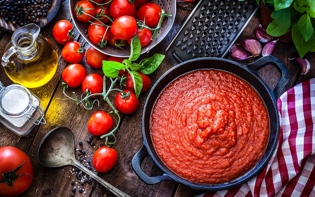 Marinara vs. Tomato Sauce: What’s the Difference?