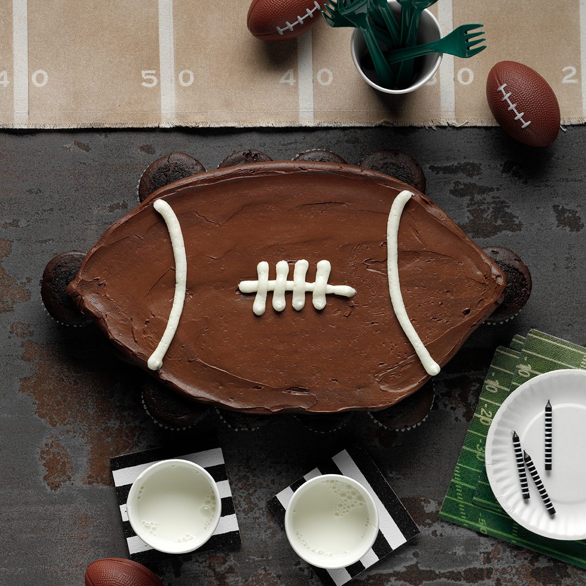 256548 Football Cupcake Cake