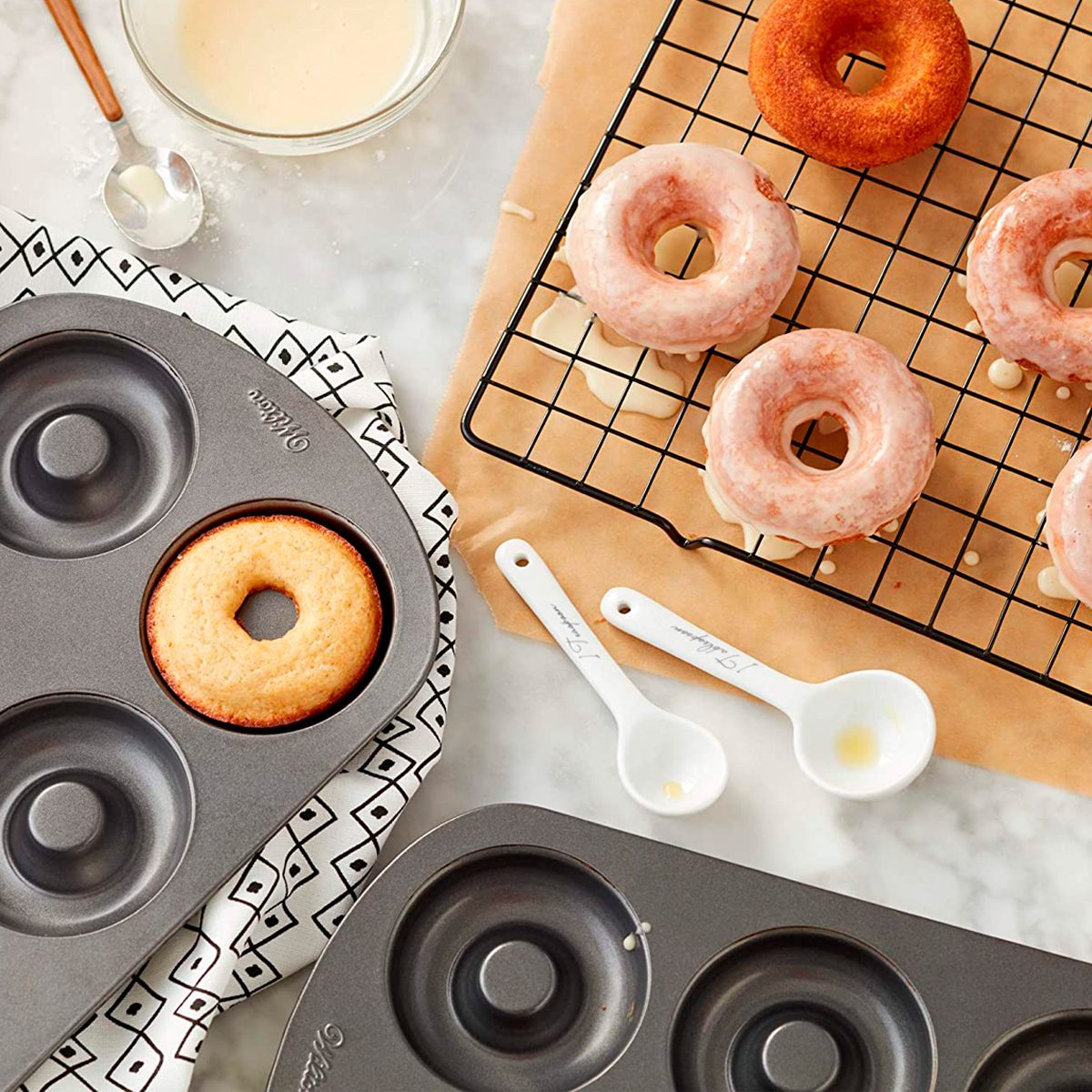 Wilton Non Stick 6 Cavity Donut Baking Pans