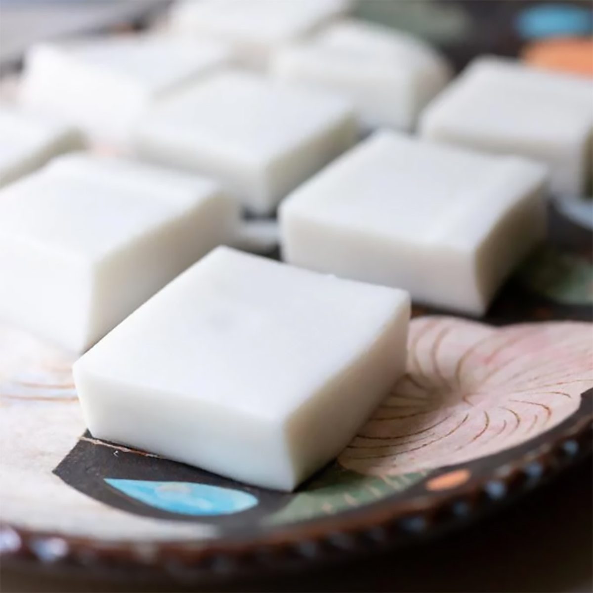 Haupia (Hawaiian Coconut Pudding)