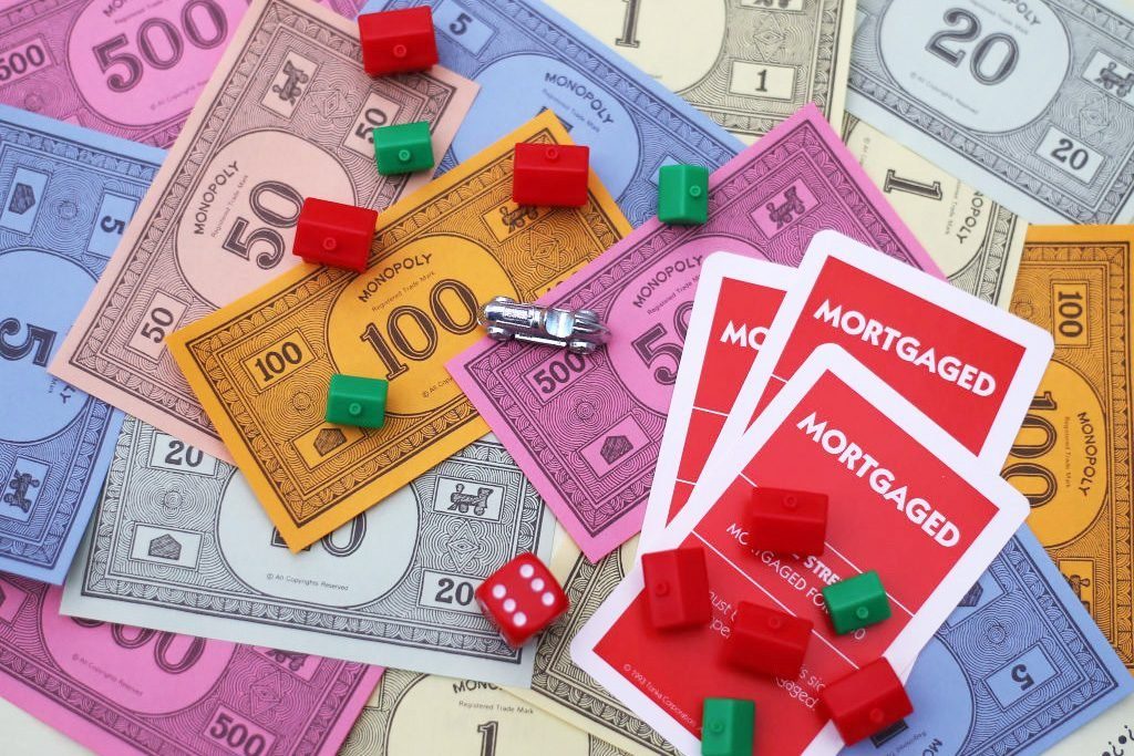 Monopoly games with missing pieces