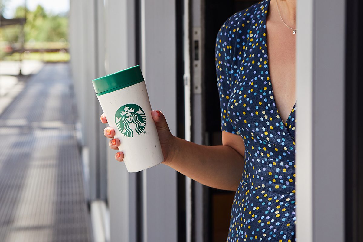 This Is How to Use a Reusable Cup at Starbucks