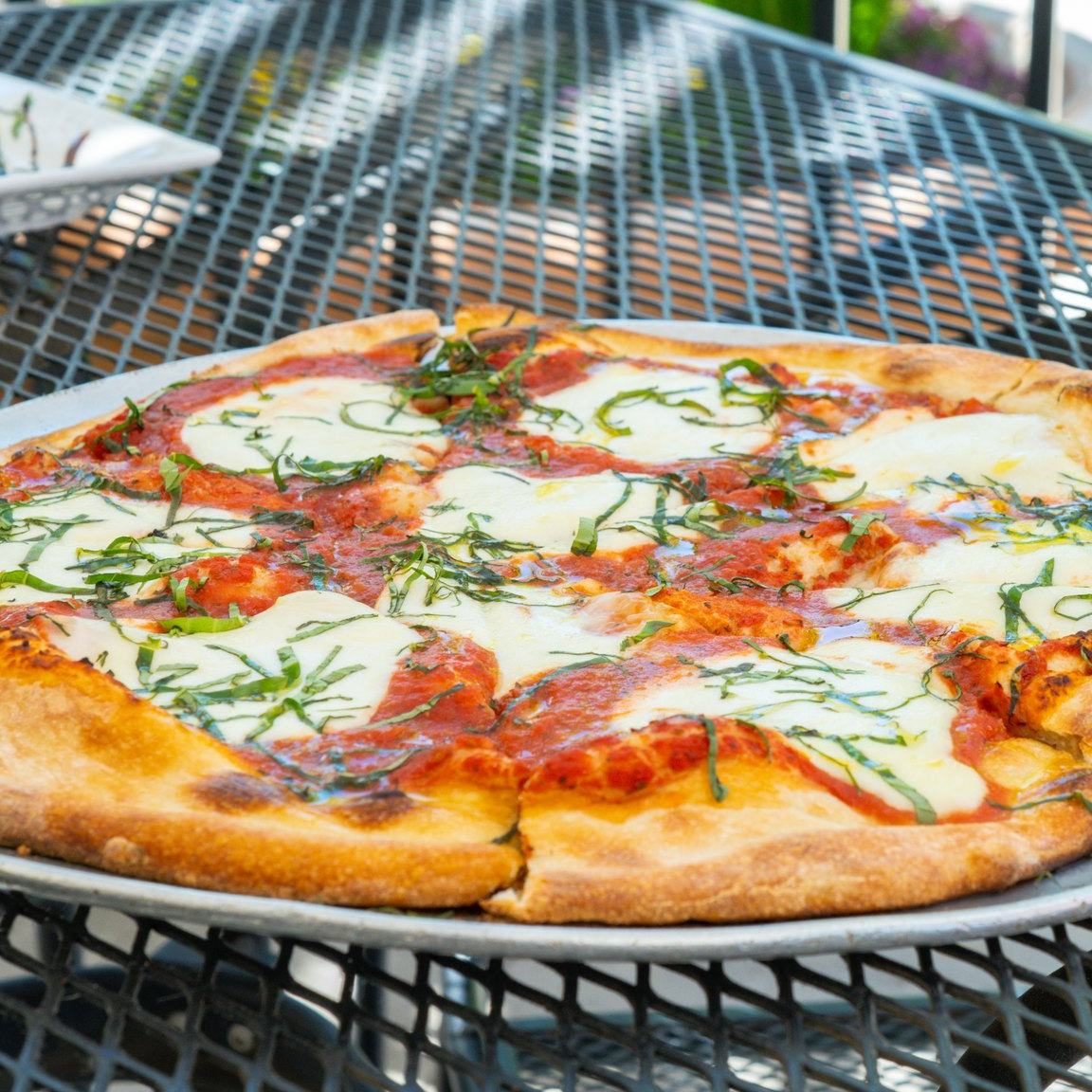 Ginos Italian Ristorante And Bar Via Facebook