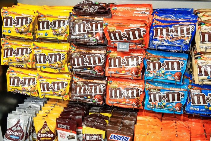 Miami International Airport, M & Ms display