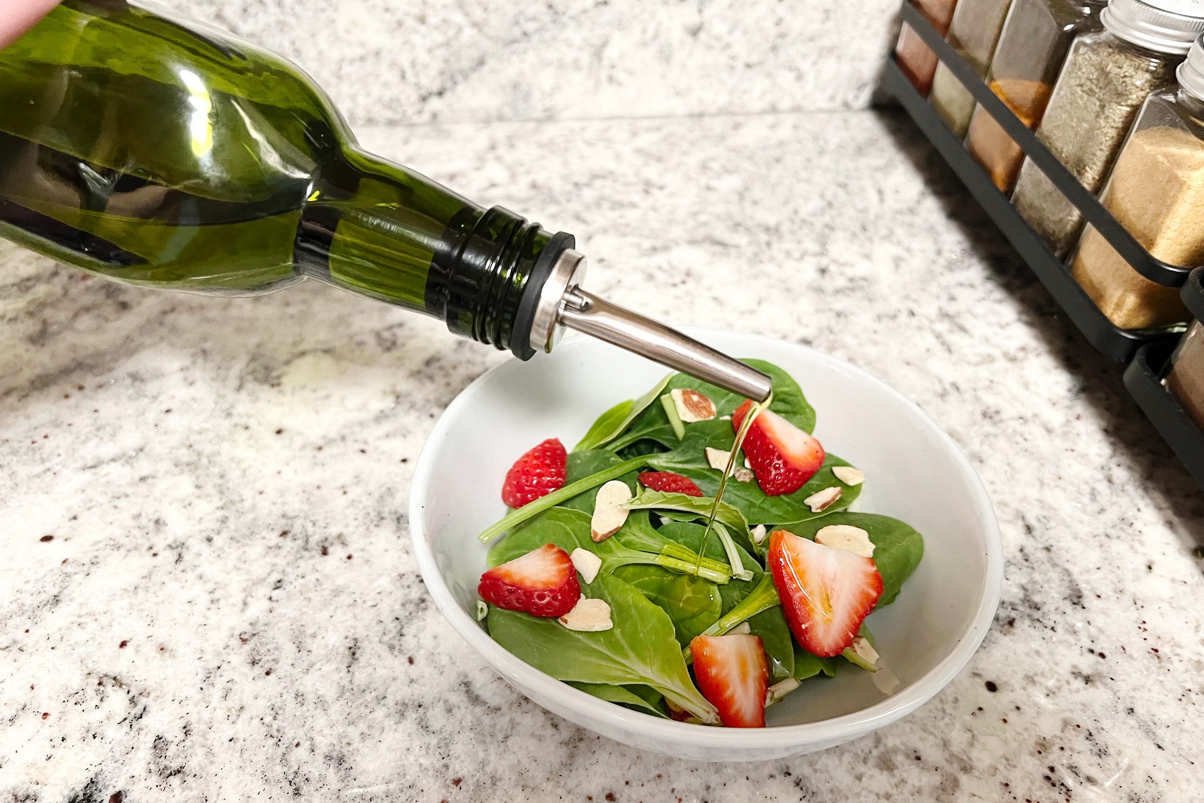 16,000+ Amazon Reviewers Say This Is the Best Olive Oil Dispenser Bottle to Use