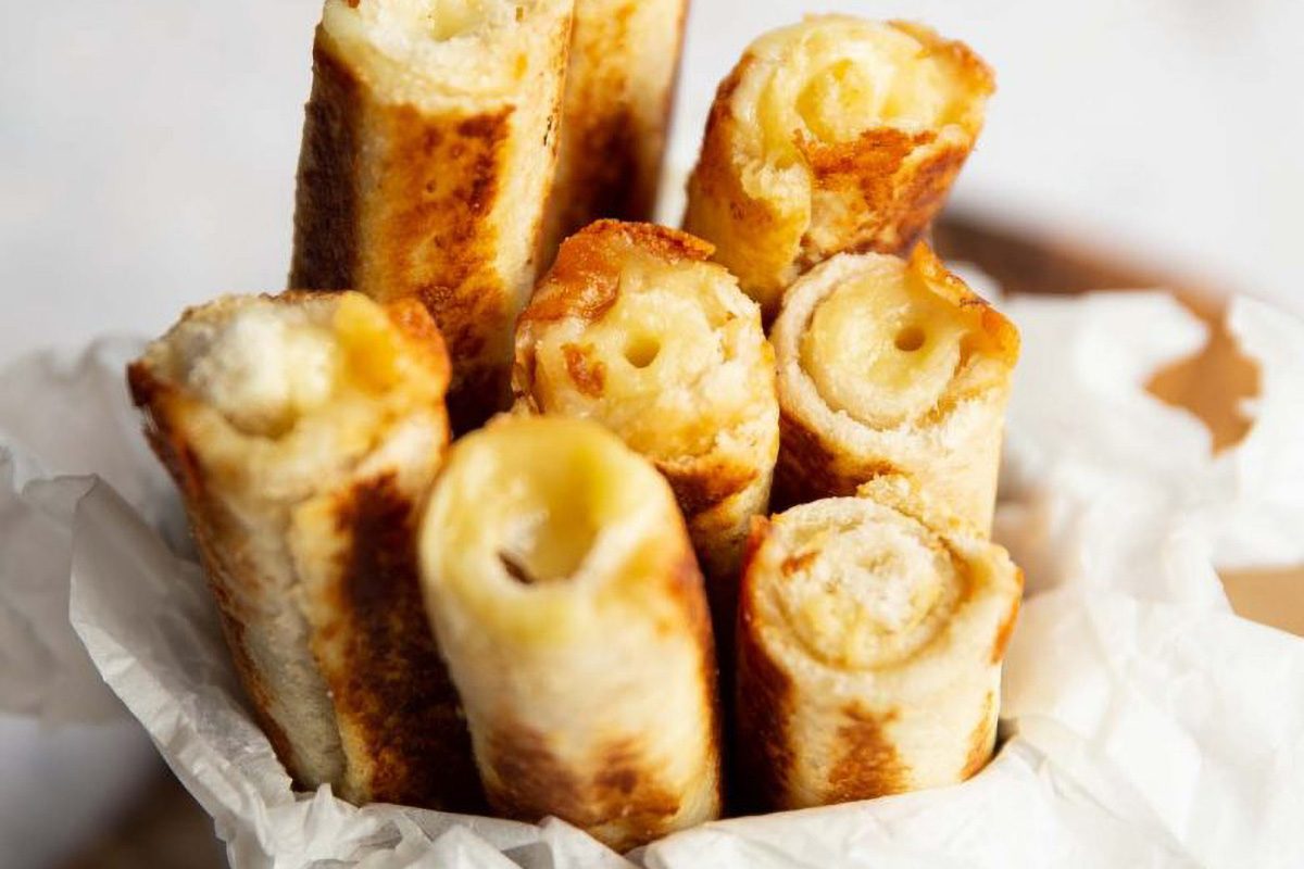 How to Make Grilled Cheese Roll-Ups, the Lunch That’s Everything You’ve Ever Wanted