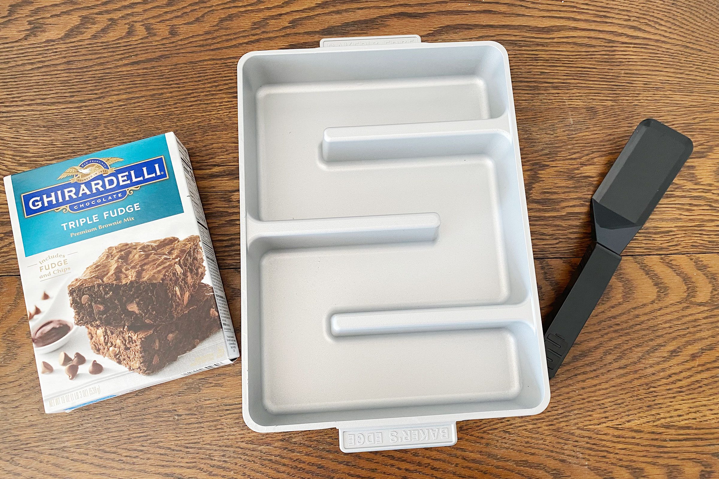 All Edge Brownie Pan
