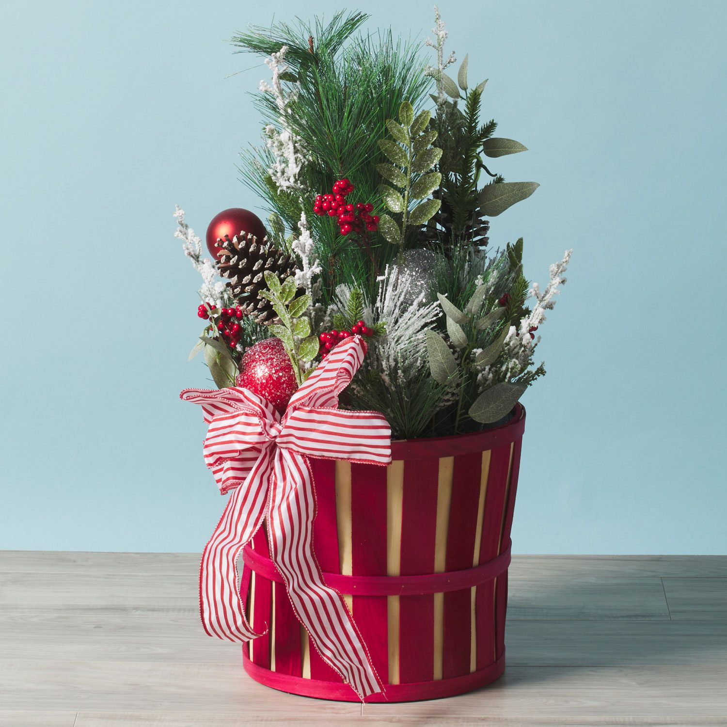 Artificial Pine Arrangement