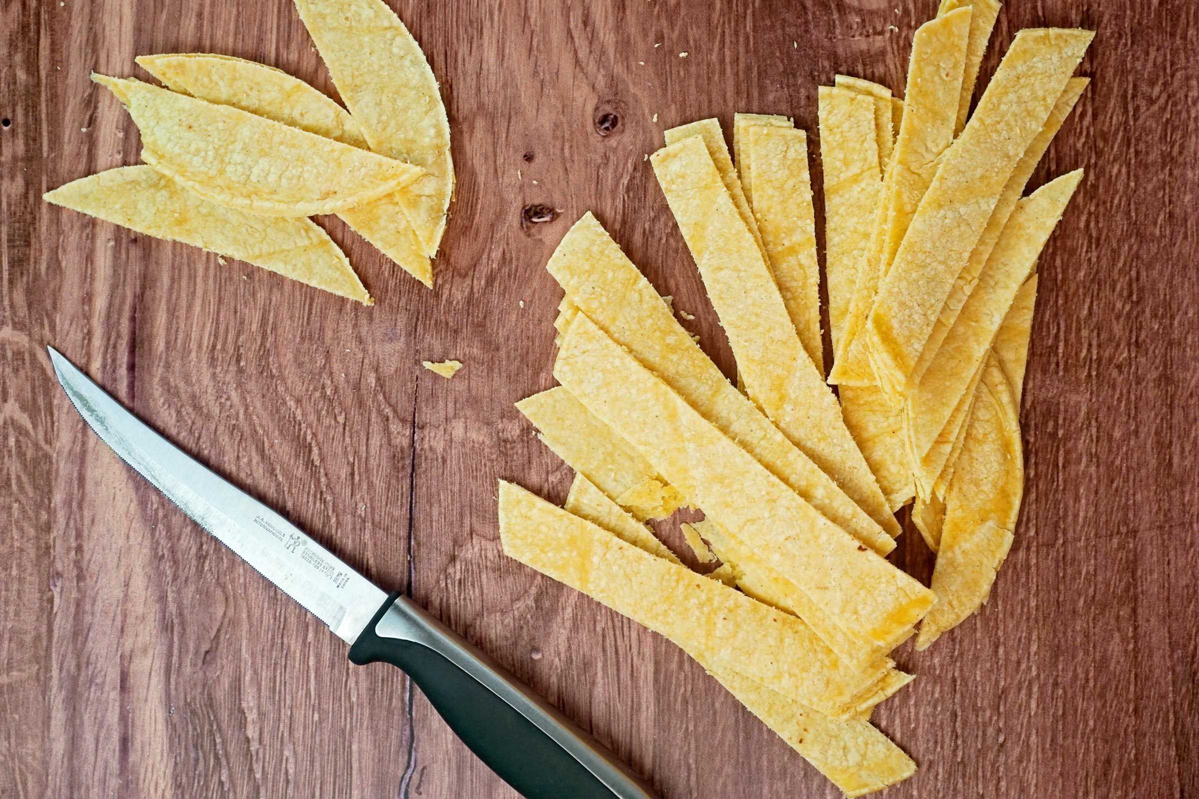 Pioneer Woman Tortilla Soup 111322 Toh 07 Lauren Habermehl Jvedit