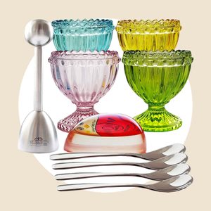 Antique Style Egg Cup Set Via Merchant