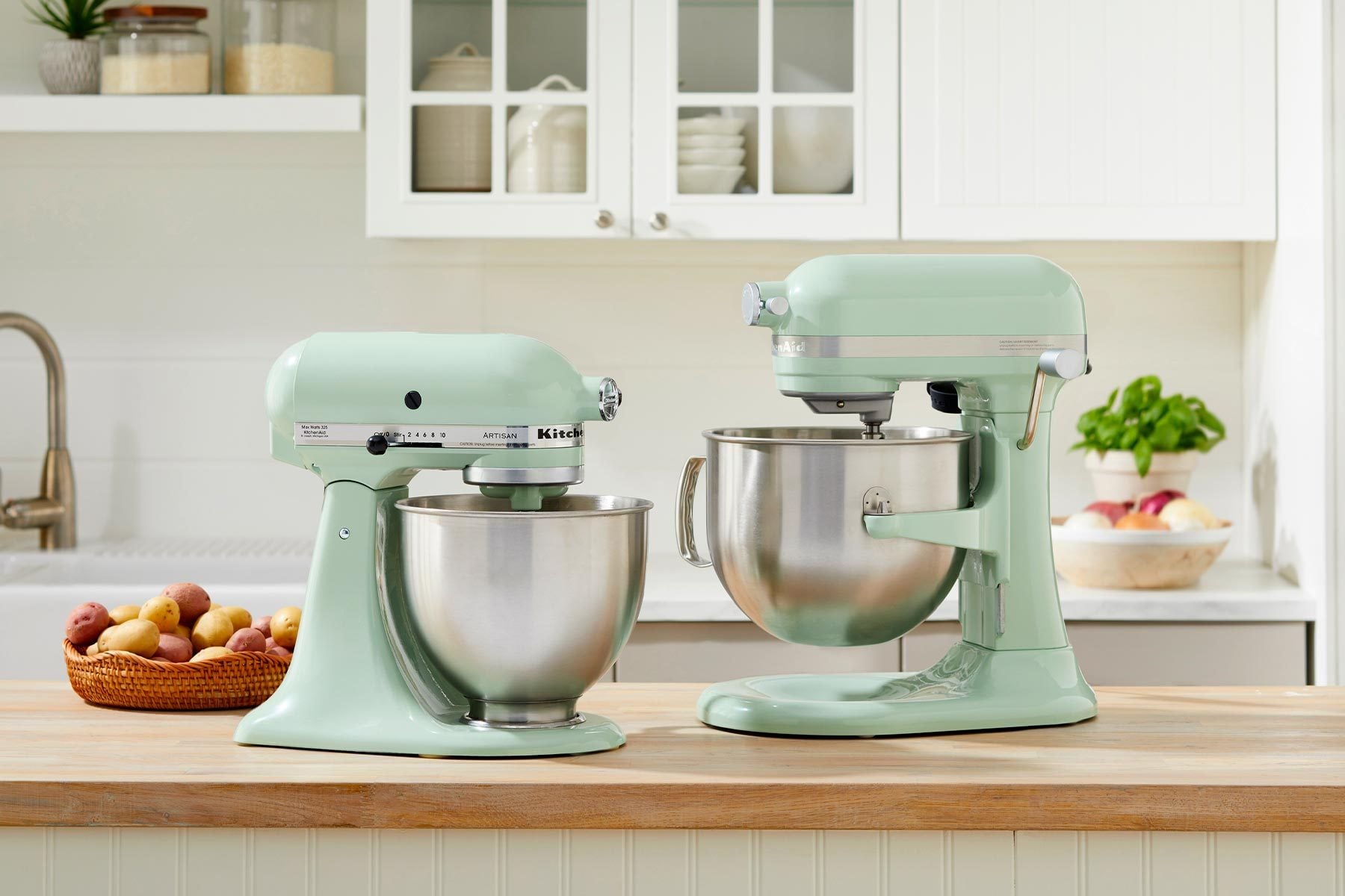 Meet Your Match: Which KitchenAid Stand Mixer Is Right for You?