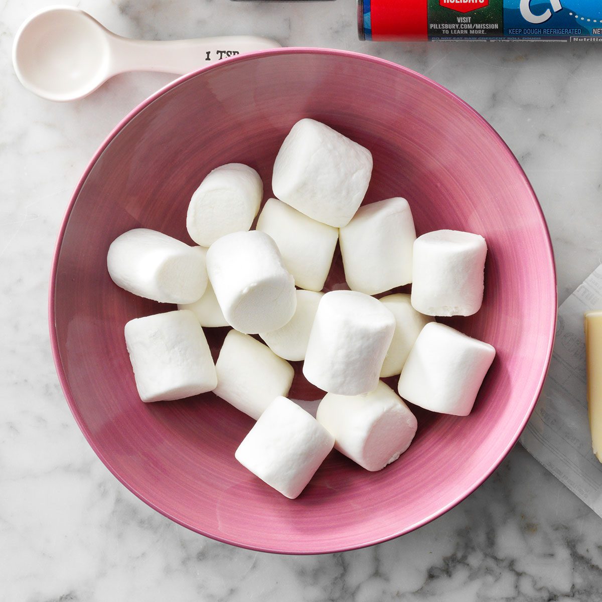 Marshmallows in a bowl