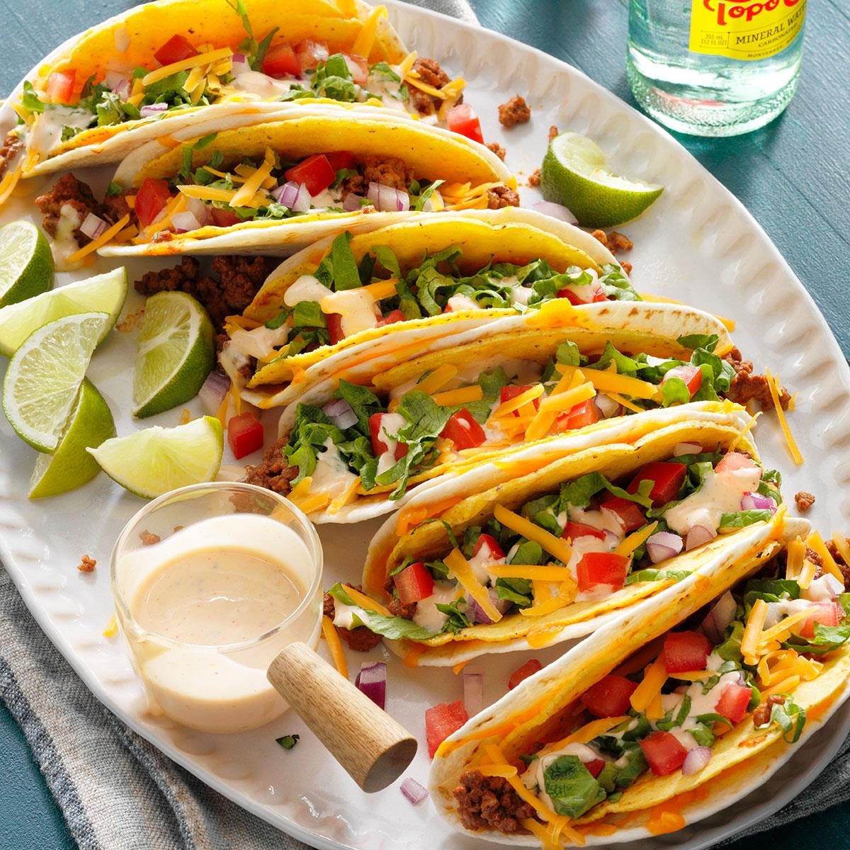 Copycat Cheesy Gordita Crunch Exps Tohcom23 272067 P2 Md 02 28 8b