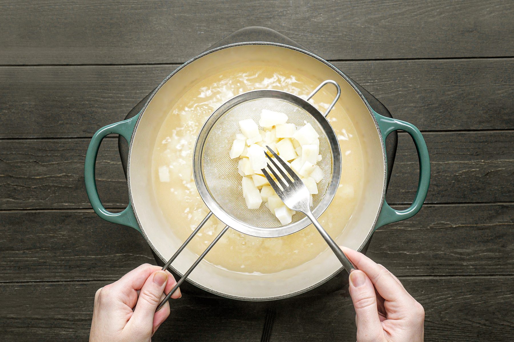 Hearty Meatless Shepherd's Pie Tohvs24 86545 Mf 01 17 Vegetarianshepherdspie 2