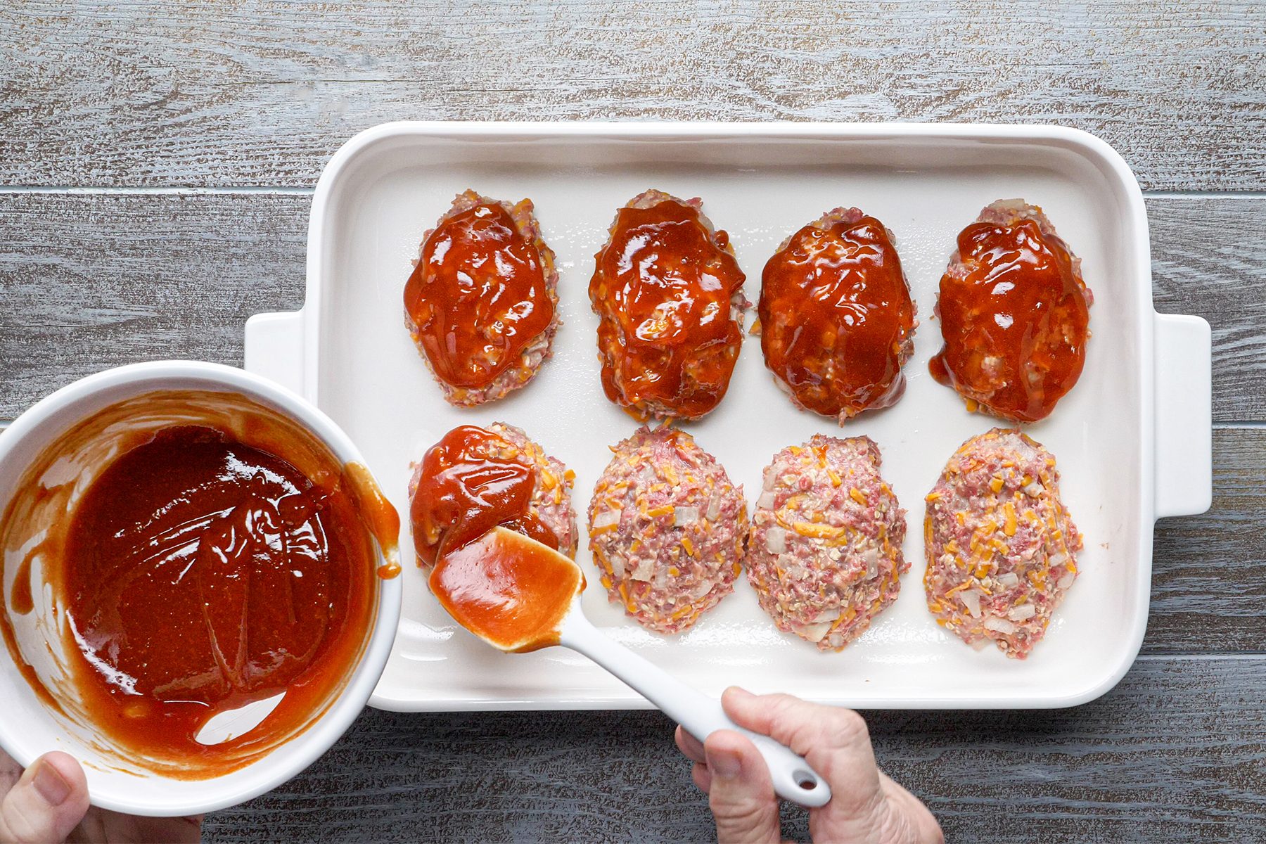 Li'l Cheddar Meat Loaves Thvs23 10252 Mf 10 18 Lilcheesymeatloaves 3