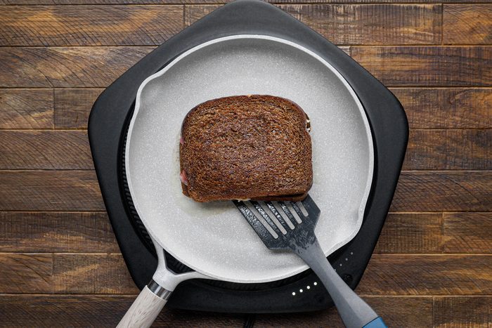 Reuben Sandwiches Tohvs24 601 Mf 01 11 Reubensandwiches 4