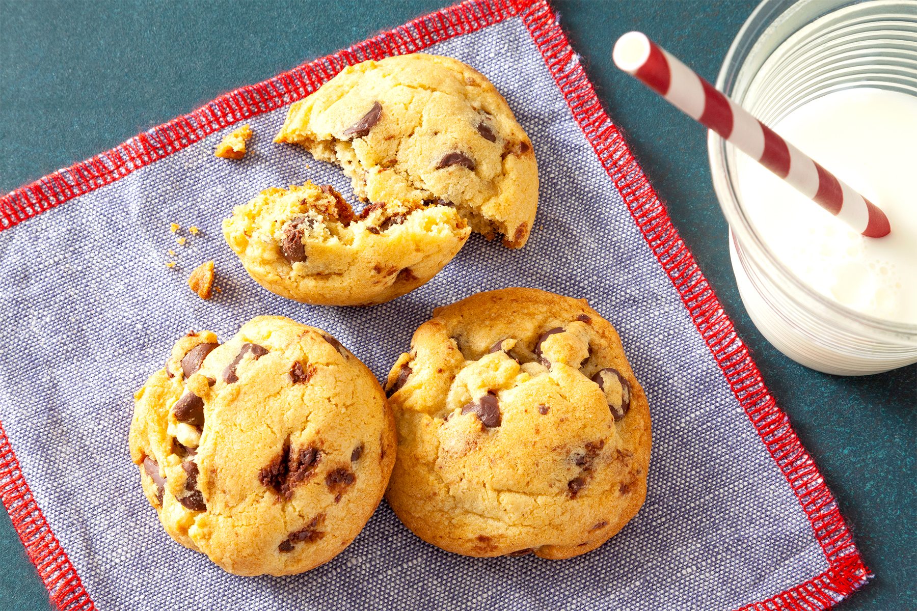 Chocolate Chip Pudding Cookies Ft24 275826 0402 Jr 3