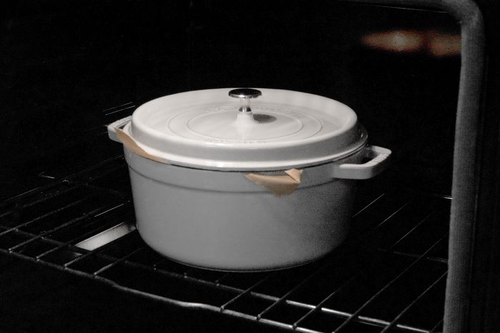 Baking the bread in oven kept in pot