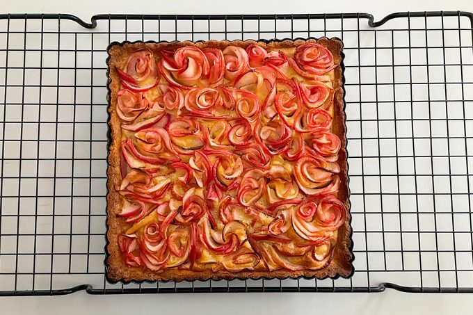 Crumble Crate served on a tray, placed on a white countertop